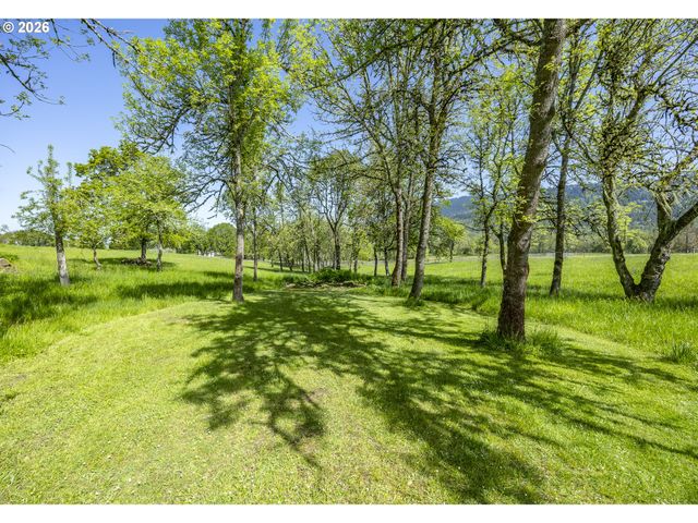 33685 VAN DUYN Rd, Eugene, OR 97408