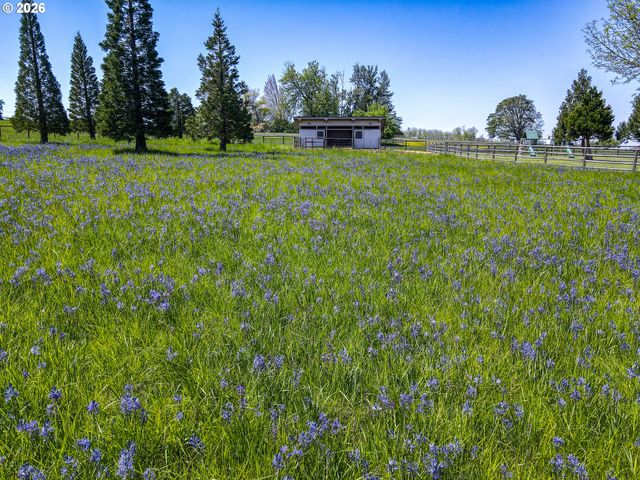 33685 VAN DUYN Rd, Eugene, OR 97408