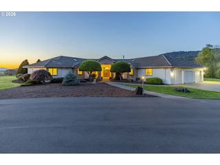 33685 VAN DUYN Rd, Eugene, OR 97408