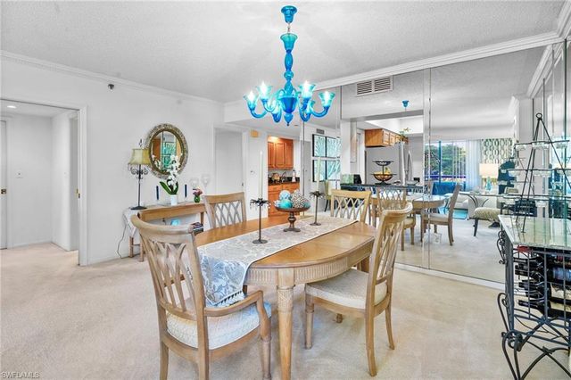 3100 Gulf Shore BLVD N 104, Naples, FL 34103