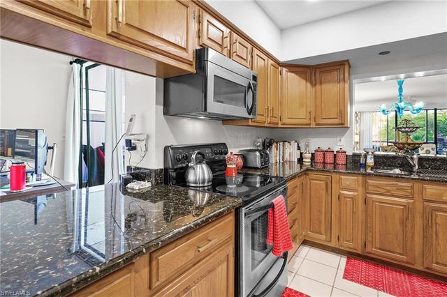 3100 Gulf Shore BLVD N 104, Naples, FL 34103