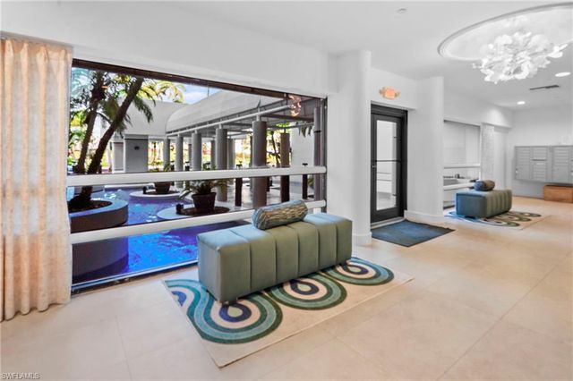 3100 Gulf Shore BLVD N 104, Naples, FL 34103