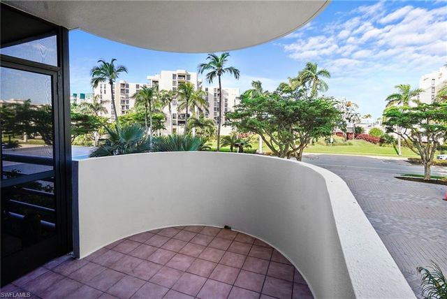 3100 Gulf Shore BLVD N 104, Naples, FL 34103