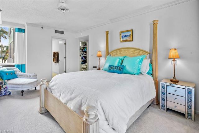 3100 Gulf Shore BLVD N 104, Naples, FL 34103