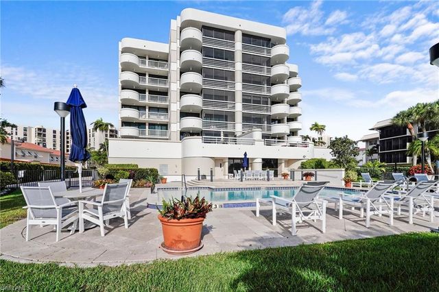 3100 Gulf Shore BLVD N 104, Naples, FL 34103