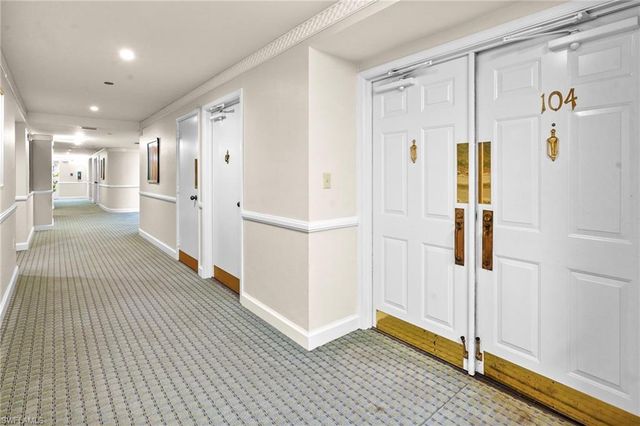 3100 Gulf Shore BLVD N 104, Naples, FL 34103