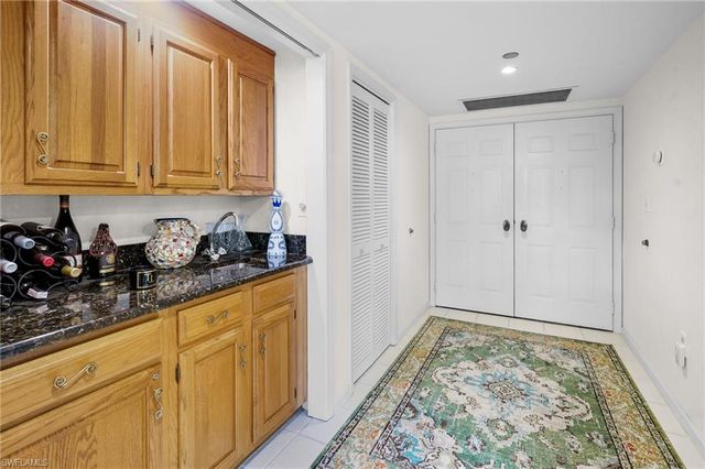 3100 Gulf Shore BLVD N 104, Naples, FL 34103