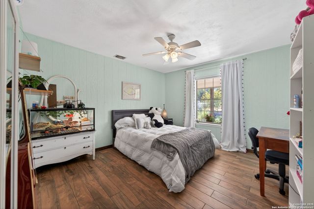 936 County Road 375, San Antonio, TX 78253