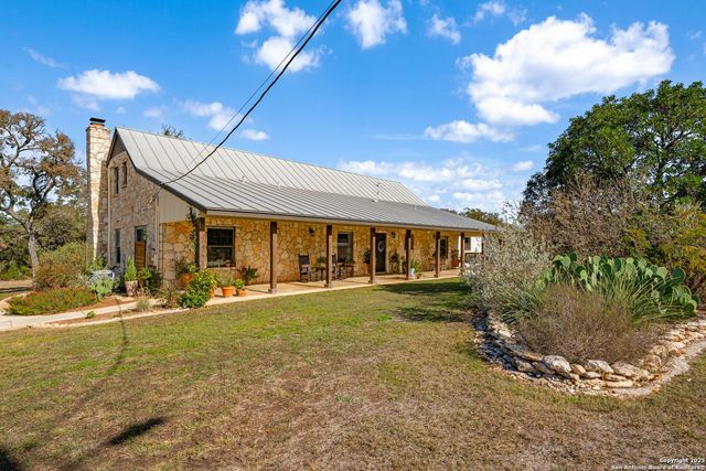 936 County Road 375, San Antonio, TX 78253