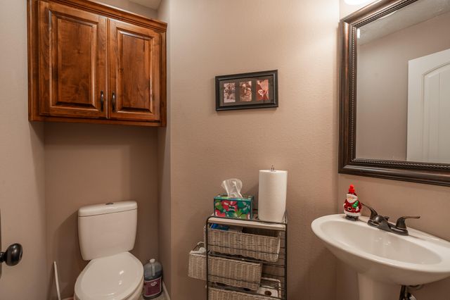 1905 W Springdale Street, Springfield, MO 65803