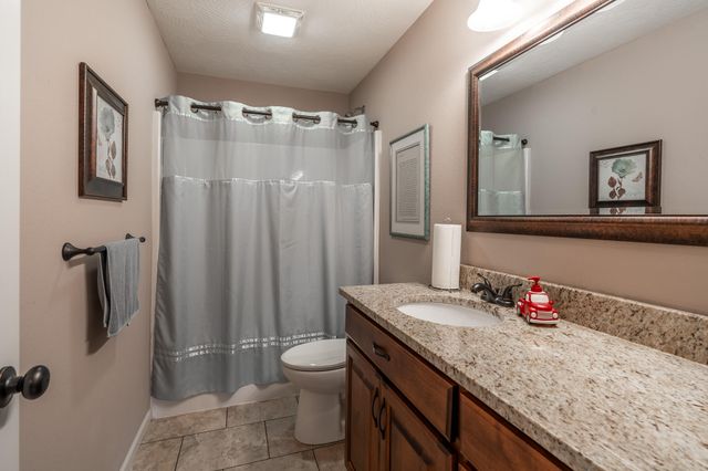 1905 W Springdale Street, Springfield, MO 65803