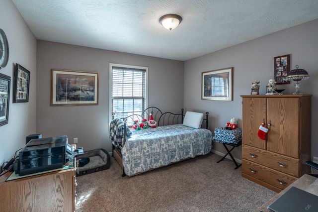 1905 W Springdale Street, Springfield, MO 65803