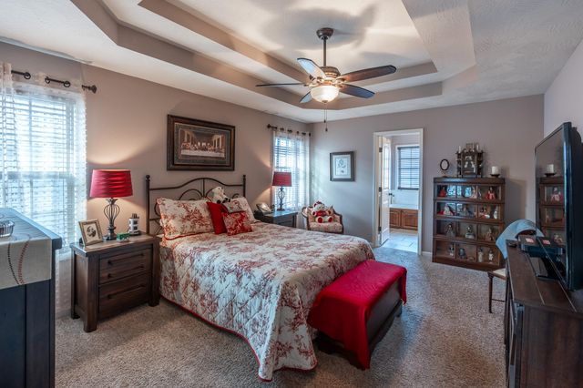 1905 W Springdale Street, Springfield, MO 65803