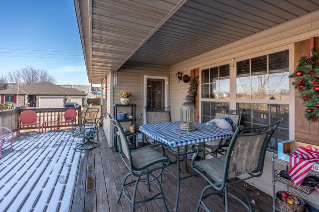 1905 W Springdale Street, Springfield, MO 65803