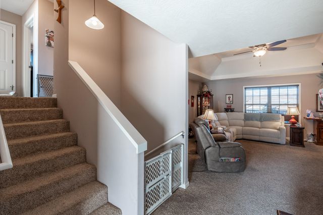 1905 W Springdale Street, Springfield, MO 65803