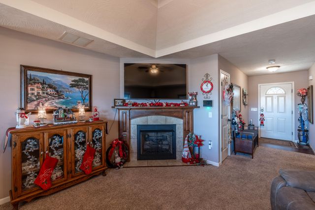 1905 W Springdale Street, Springfield, MO 65803