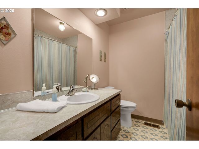 10801 Ne 39TH Ave, Vancouver, WA 98686