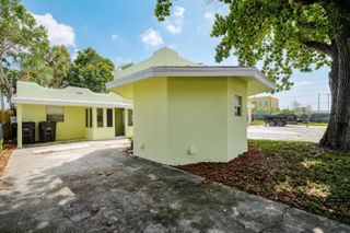 627 Bunker Road, West Palm Beach, FL 33405