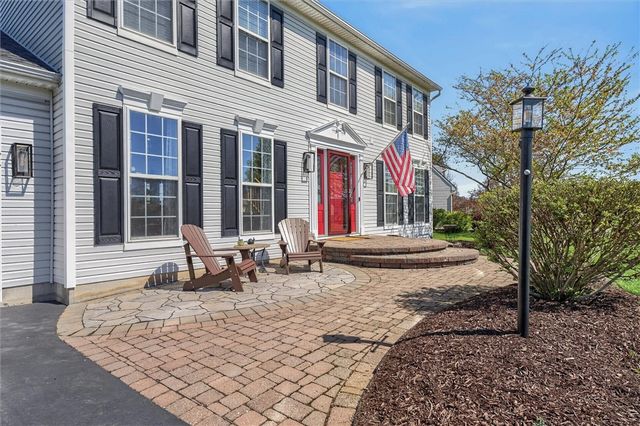 22 Nuthatch Drive, Henrietta, NY 14586