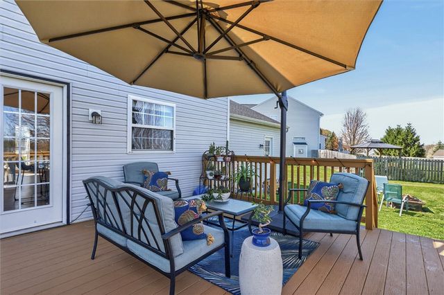 22 Nuthatch Drive, Henrietta, NY 14586