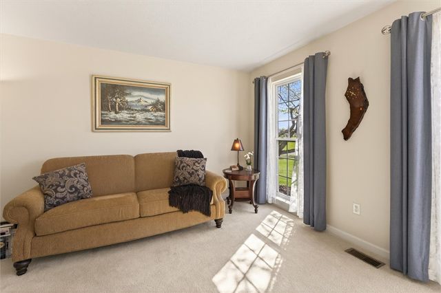 22 Nuthatch Drive, Henrietta, NY 14586