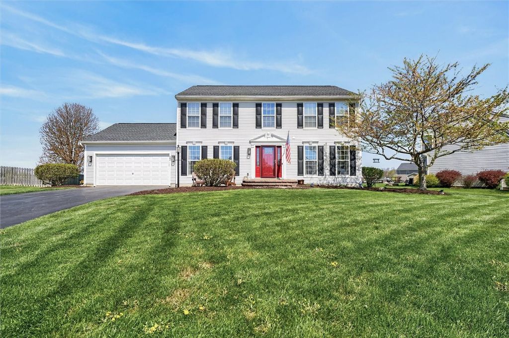 22 Nuthatch Drive, Henrietta, NY 14586
