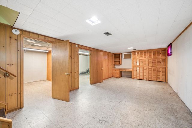 5711 OSAGE ST, College Park, MD 20740