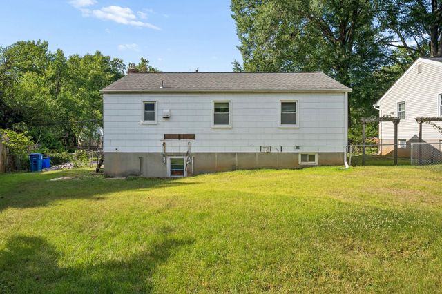 5711 OSAGE ST, College Park, MD 20740