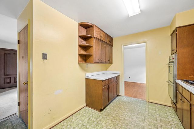 5711 OSAGE ST, College Park, MD 20740