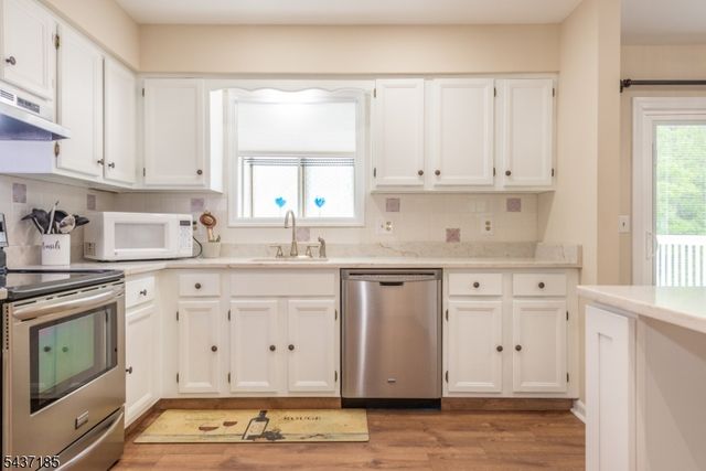 6 Southfield Dr, Wantage Twp., NJ 07461
