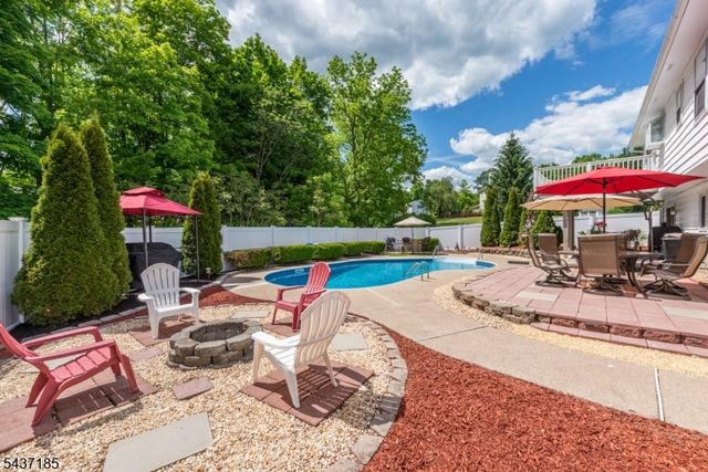 6 Southfield Dr, Wantage Twp., NJ 07461