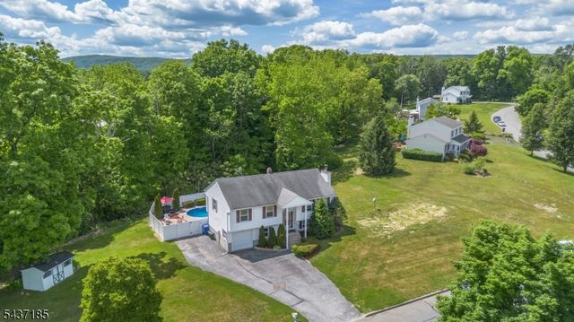 6 Southfield Dr, Wantage Twp., NJ 07461
