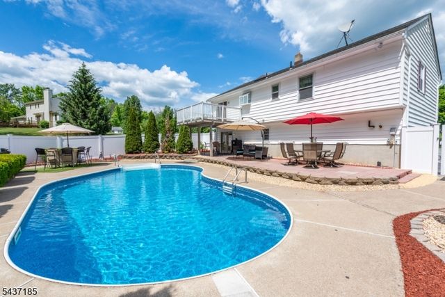 6 Southfield Dr, Wantage Twp., NJ 07461