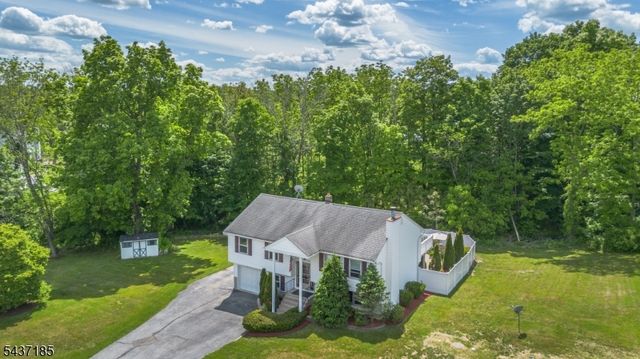 6 Southfield Dr, Wantage Twp., NJ 07461