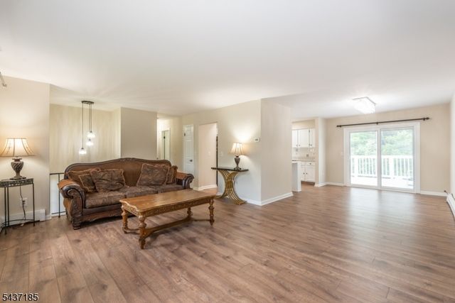 6 Southfield Dr, Wantage Twp., NJ 07461