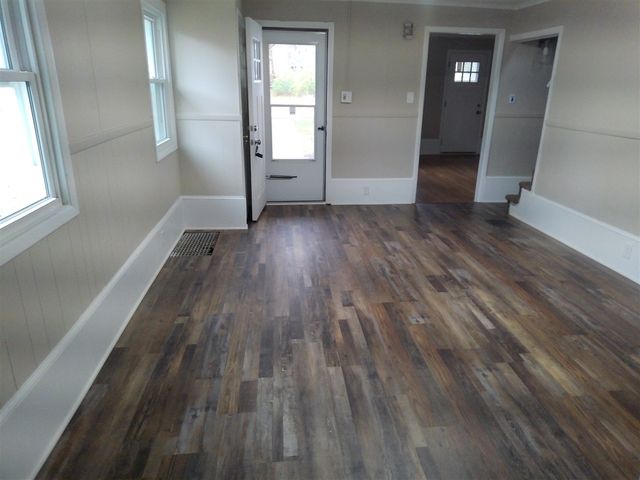 1238 Greenwood Avenue, Jackson, MI 49203