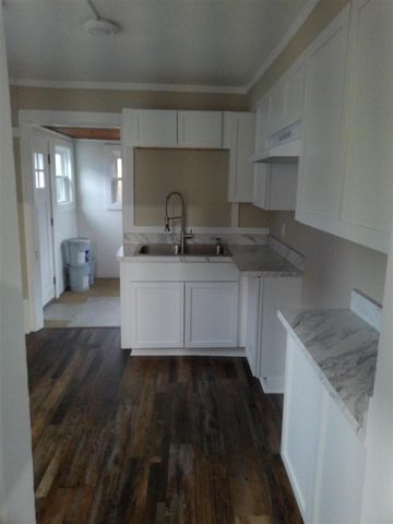 1238 Greenwood Avenue, Jackson, MI 49203