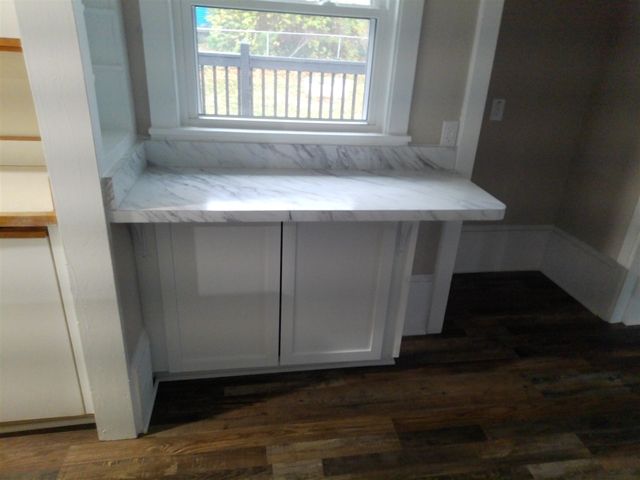 1238 Greenwood Avenue, Jackson, MI 49203