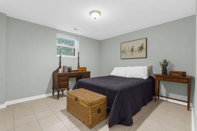 1811 Manigault Place, Charleston, SC 29407