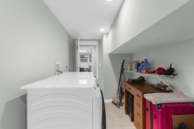 1811 Manigault Place, Charleston, SC 29407