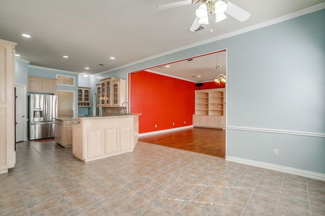 312 Oak Ridge Drive, Burleson, TX 76028