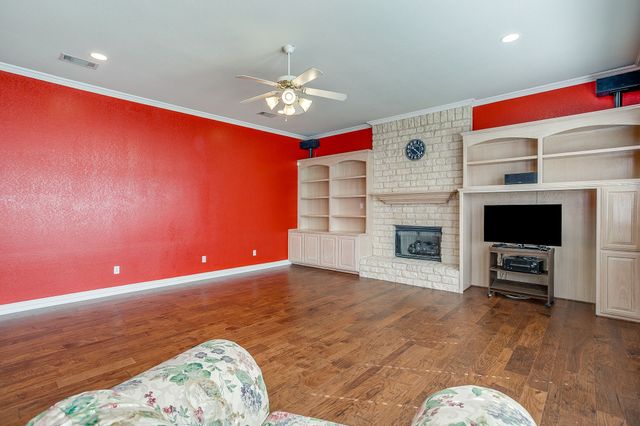 312 Oak Ridge Drive, Burleson, TX 76028