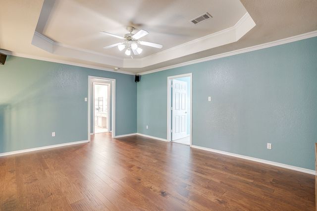 312 Oak Ridge Drive, Burleson, TX 76028