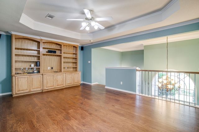 312 Oak Ridge Drive, Burleson, TX 76028