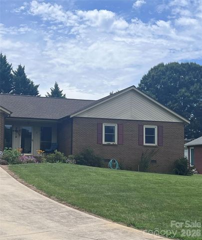 220 Sherwood Drive 22, Taylorsville, NC 28681