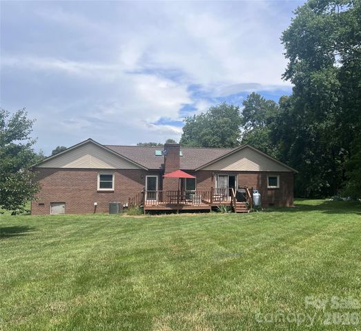 220 Sherwood Drive 22, Taylorsville, NC 28681