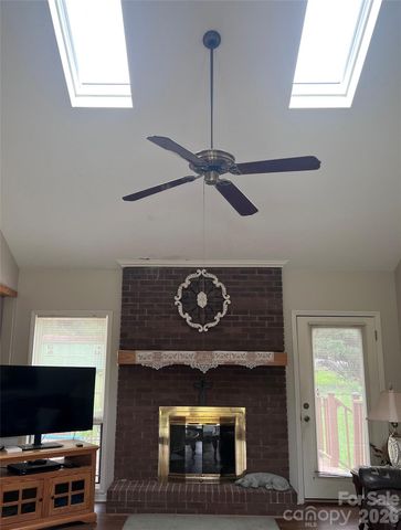 220 Sherwood Drive 22, Taylorsville, NC 28681