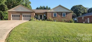 220 Sherwood Drive 22, Taylorsville, NC 28681