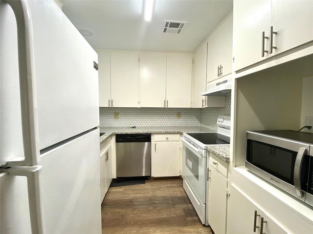 5502 Evergreen Street, Houston, TX 77081