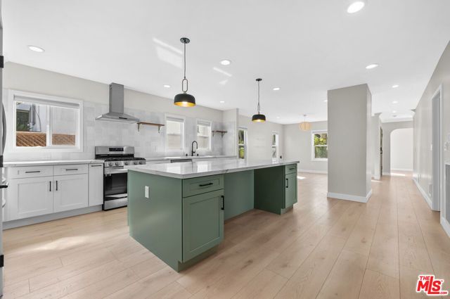 2214 Benecia Avenue, Los Angeles, CA 90064